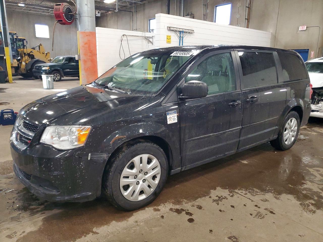 2016 Dodge Grand Caravan SE, VIN 2C4RDGBG5GR258772 — Minor dents and scratches