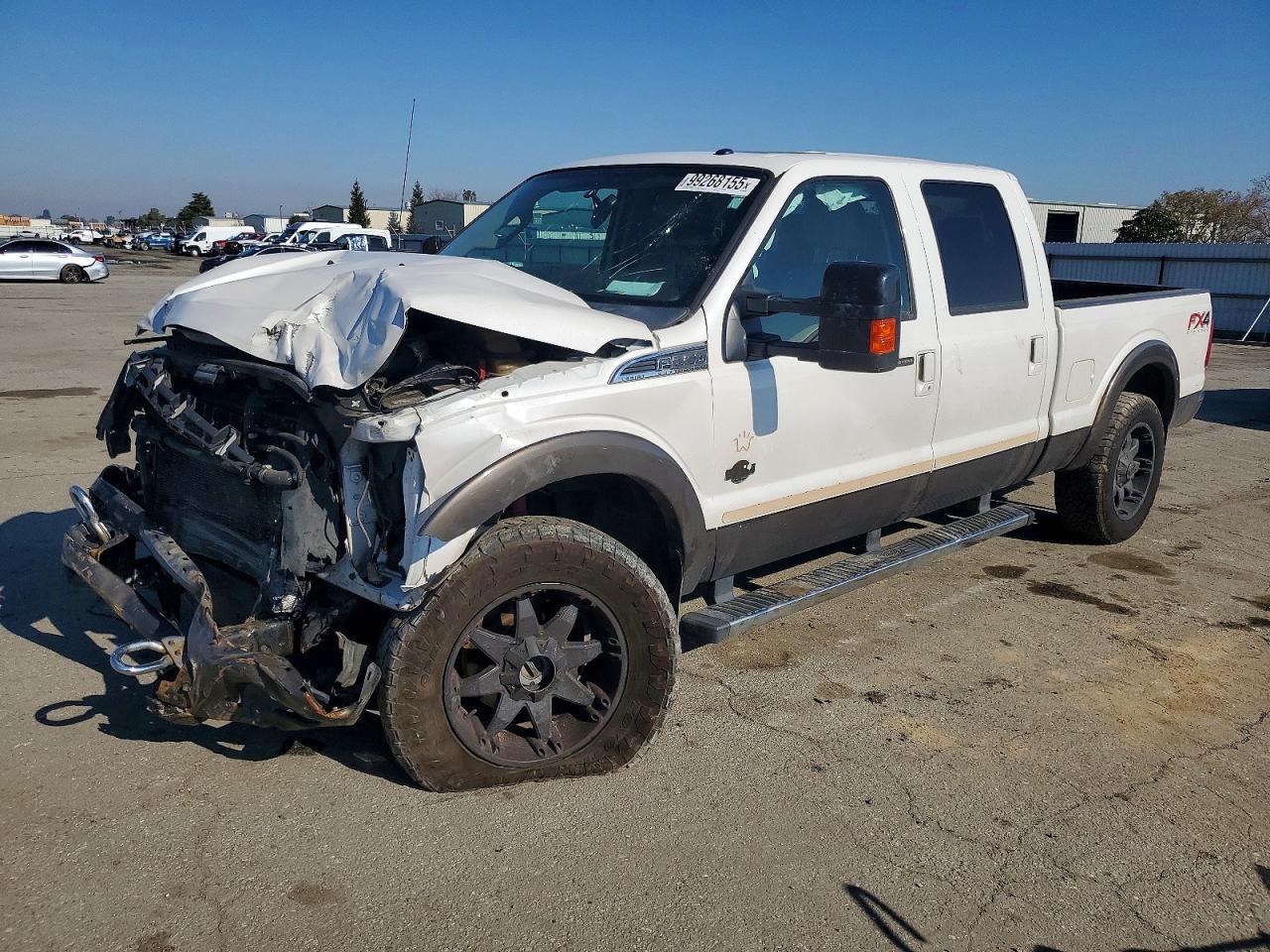 2016 Ford F-250 King Ranch, VIN 1FT7W2BT4GEC33392 — Front end