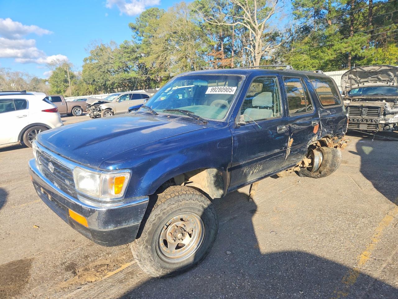 1993 Toyota 4Runner, VIN JT3VN39W7P0109229 — Side