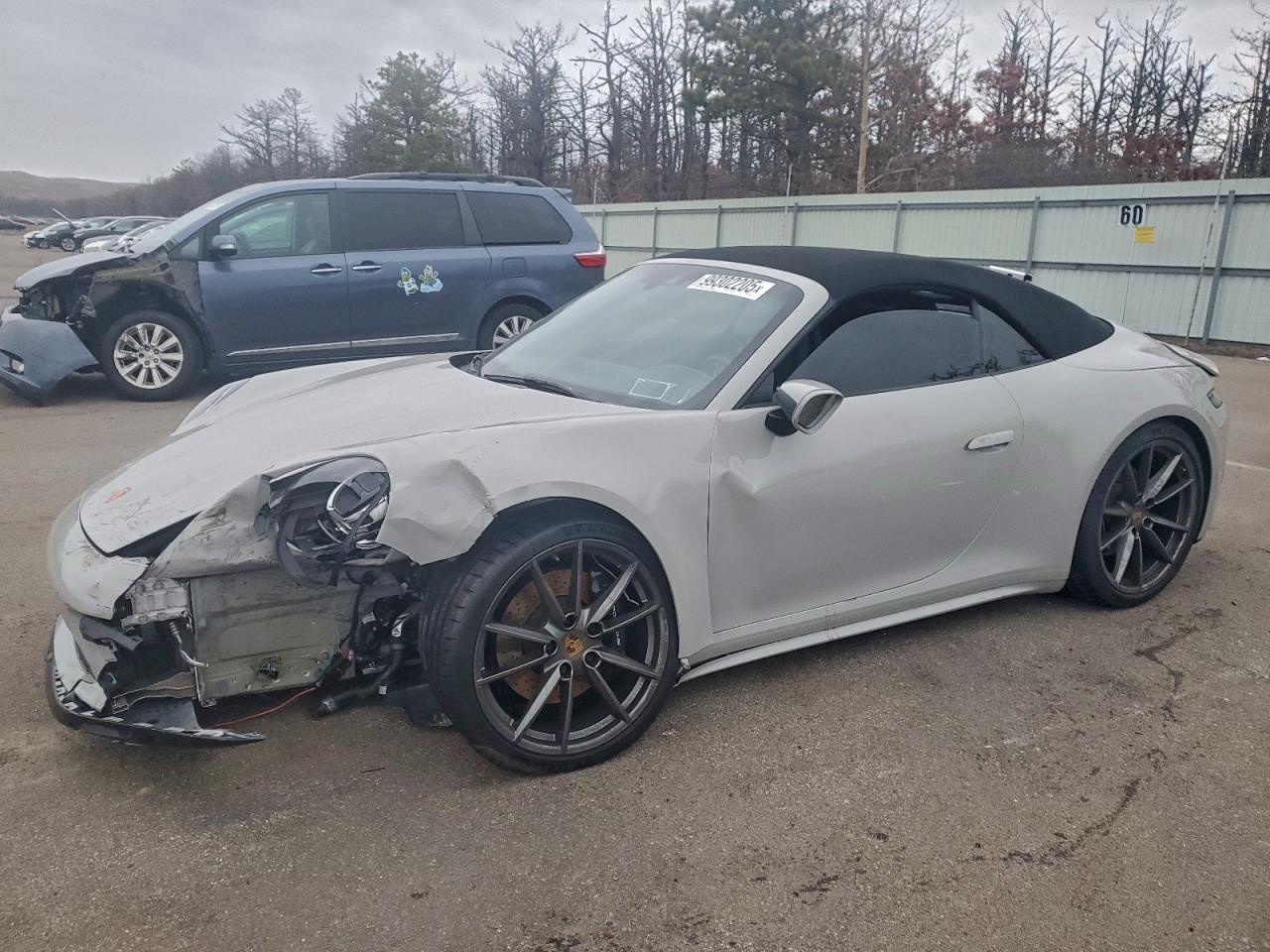 2021 Porsche 911 Carrera S, VIN WP0CB2A9XMS248914 — Front end