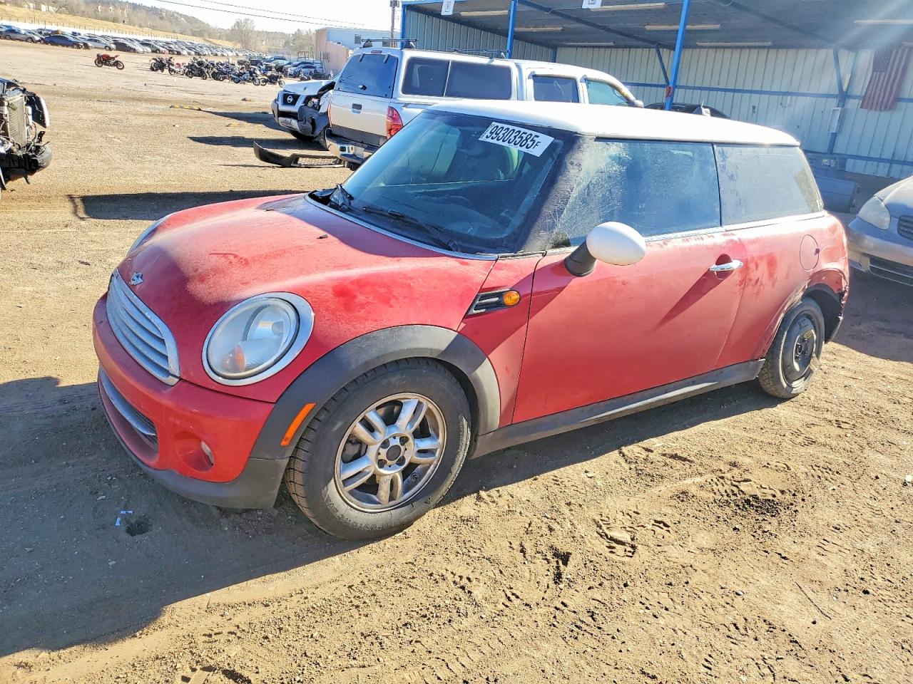 2013 MINI Hardtop, VIN WMWSU3C51DT374124 — Бок