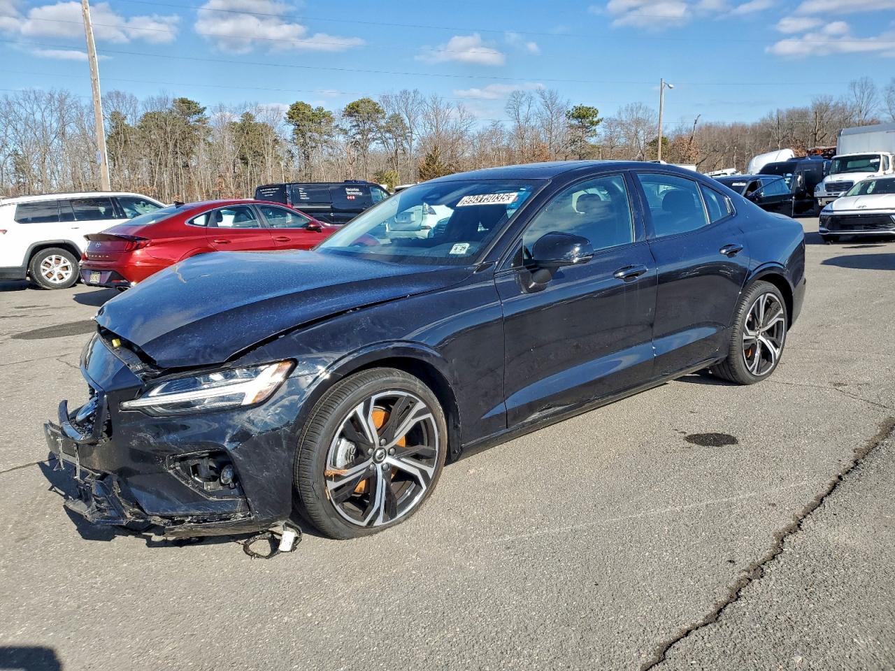 2024 Volvo S60 Core Dark Theme, VIN 7JRL12TK4RG322231 — Фото с аукциона