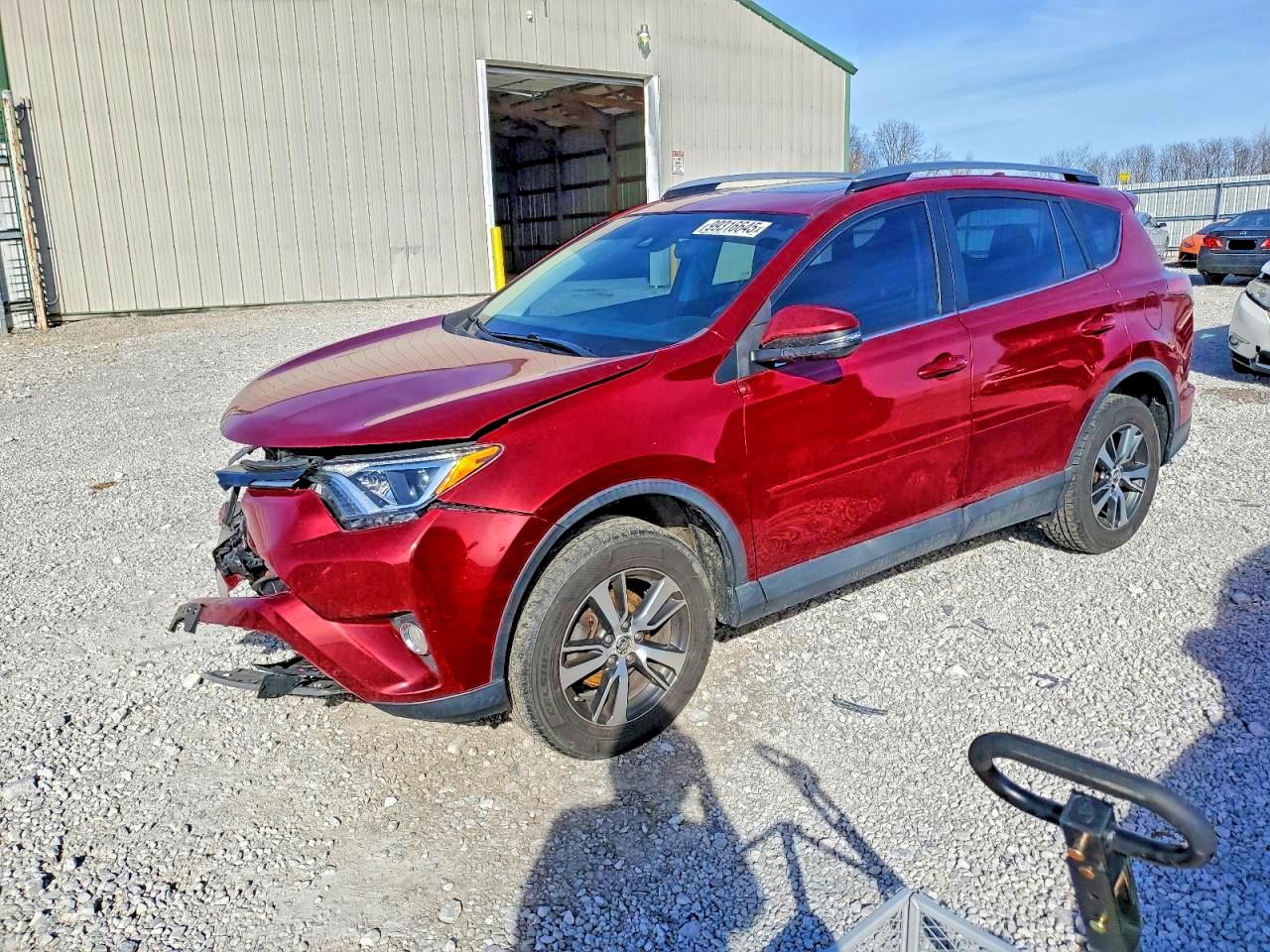 2018 Toyota RAV4 XLE, VIN 2T3WFREV9JW422623 — Front end