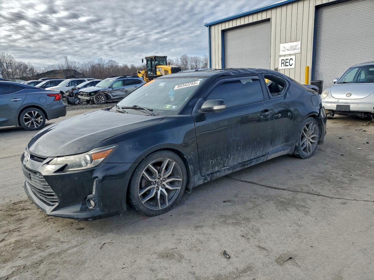 2015 Scion tC, VIN JTKJF5C7XF3093702 — Roof
