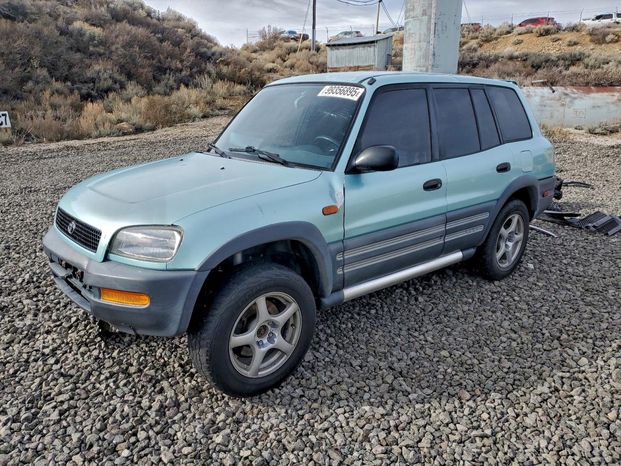 1997 Toyota RAV4, VIN JT3HP10V4V7038561 — Rear end