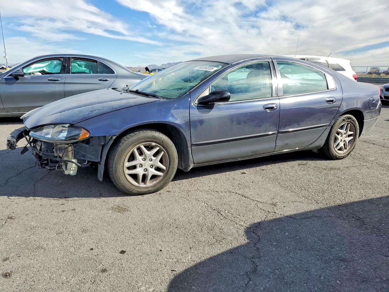 2003 Dodge Intrepid SE, VIN 2B3HD46R03H501816 — Перед