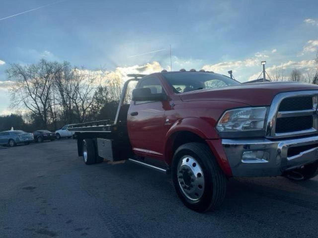 2013 Ram 5500, VIN 3C7WRMDL7DG586275 — Minor dents and scratches