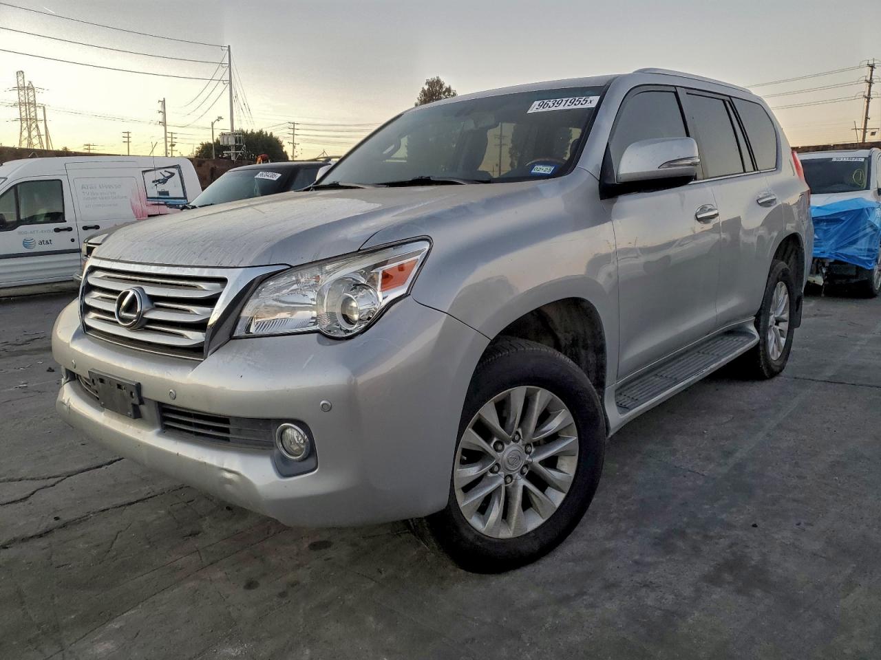 2010 Lexus GX 460, VIN JTJBM7FX1A5002898 — Rear end