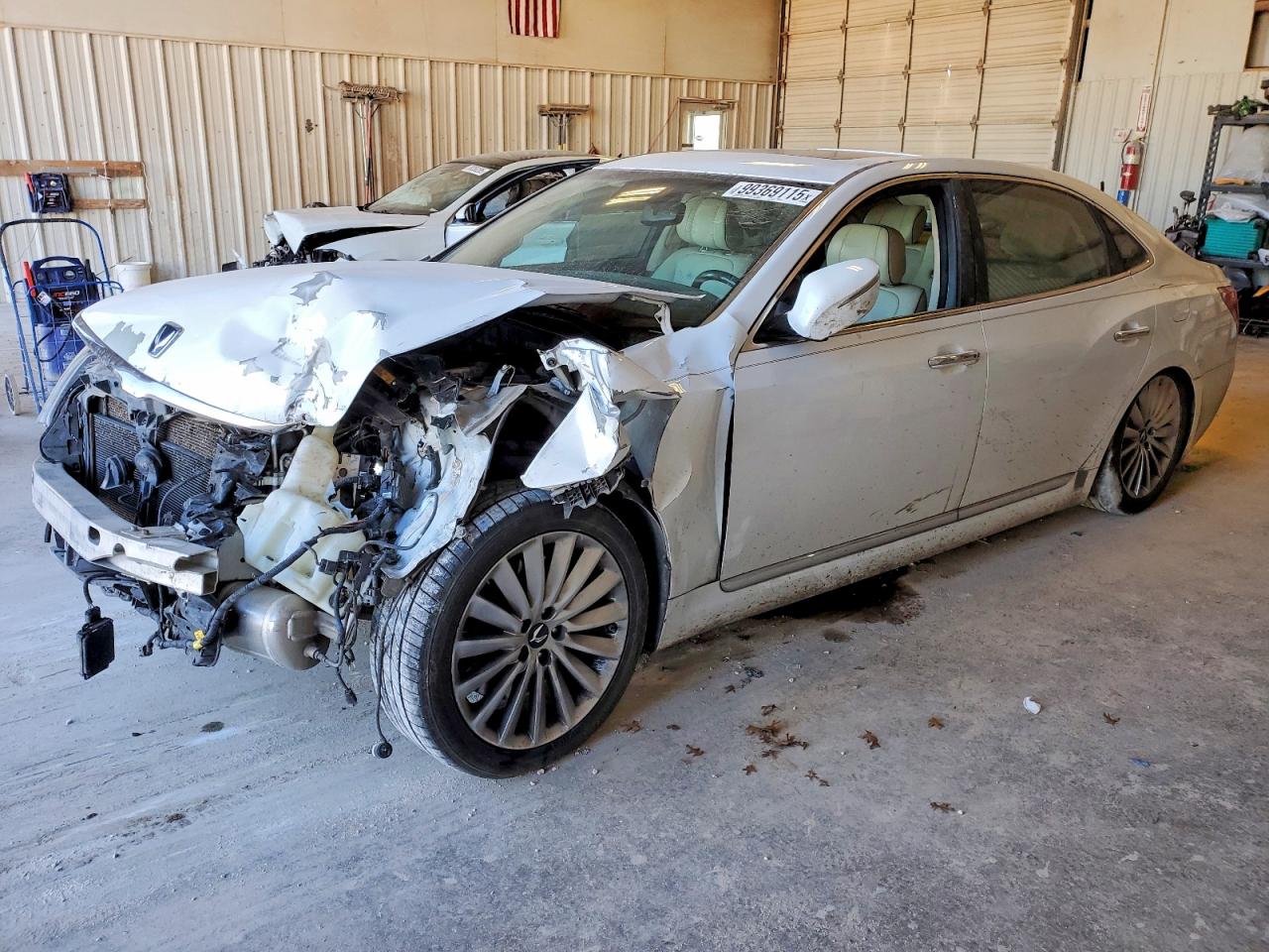 2015 Hyundai Equus Signature, VIN KMHGH4JHXFU094579 — Front end