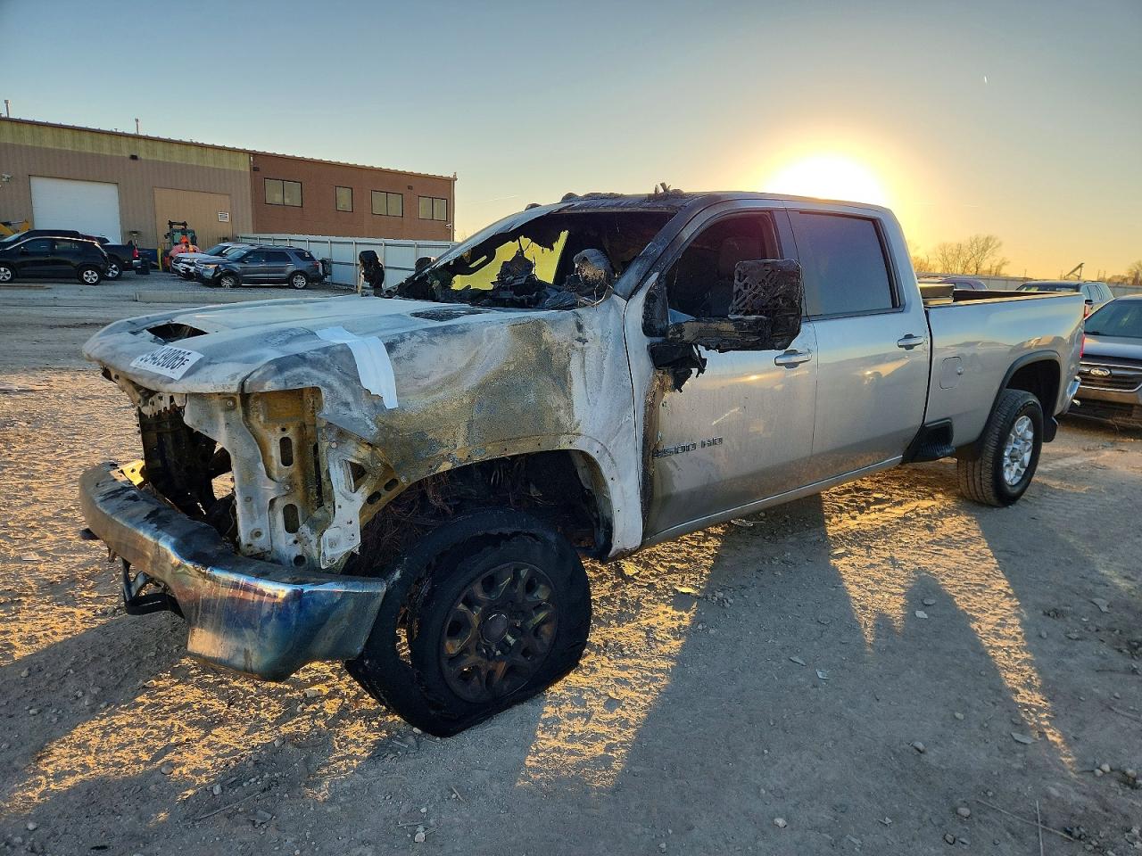 2020 Chevrolet Silverado 3500HD LT, VIN 1GC4YTEY0LF180270 — Пожар