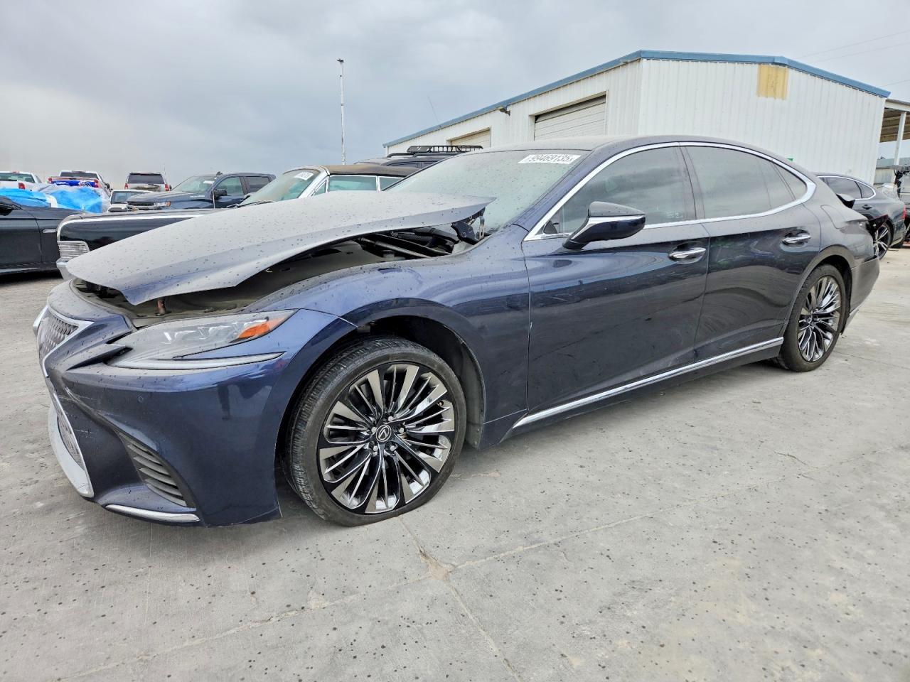 2020 Lexus LS 500, VIN JTHD51FF4L5012601 — Rear end