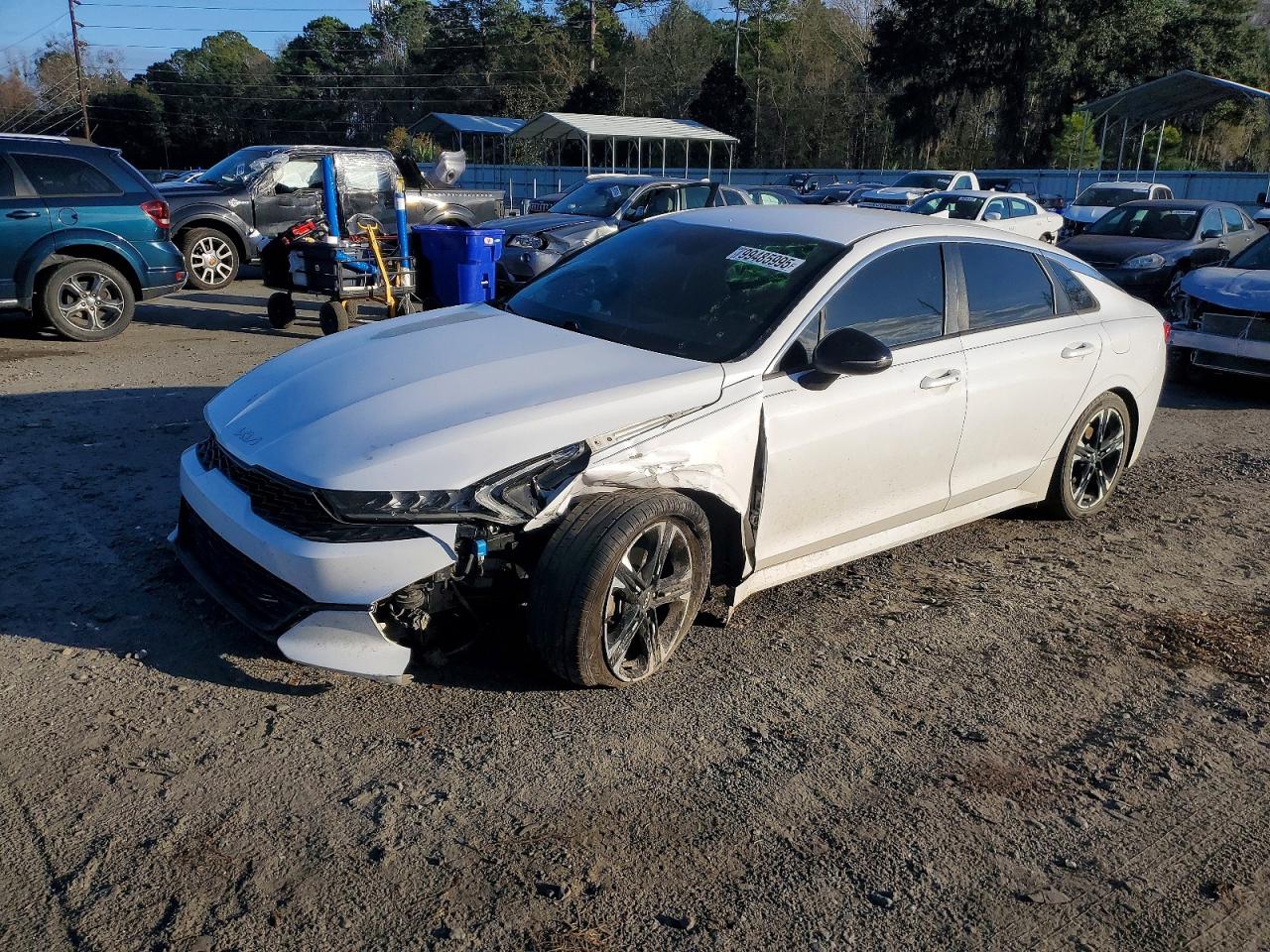 2022 Kia K5 GT-Line, VIN 5XXG64J28NG154885 — Front end