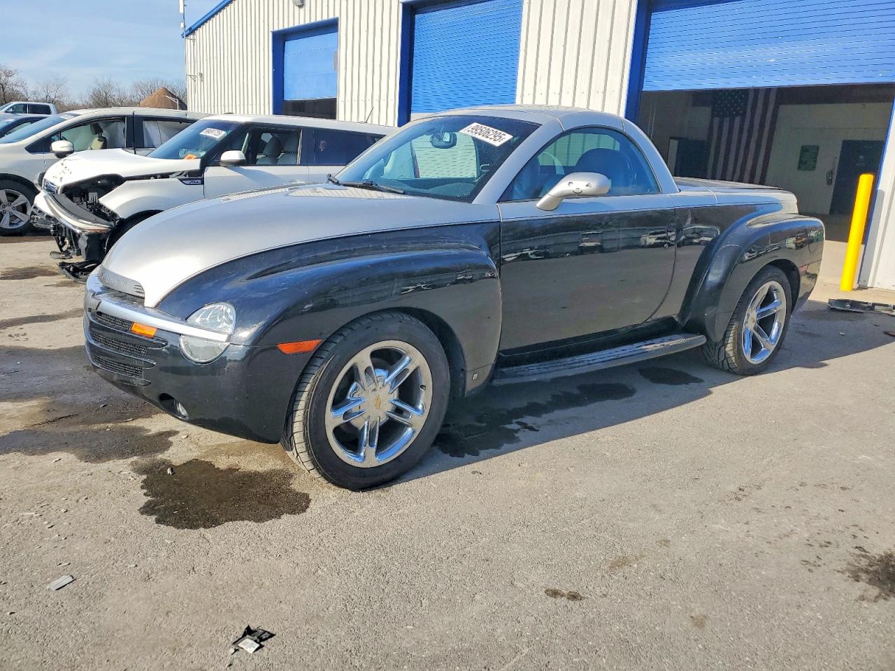 2006 Chevrolet SSR LS, VIN 1GCES14HX6B121475 — Side