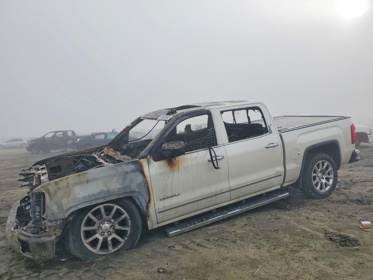 2015 GMC Sierra 1500 Denali, VIN 3GTU2WEC1FG165870 — Engine fire