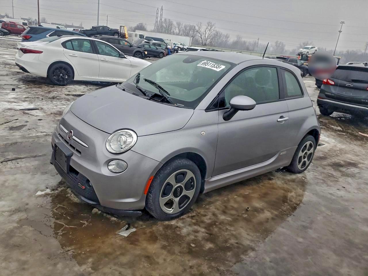 2015 FIAT 500e, VIN 3C3CFFGE0FT694348 — Rear end