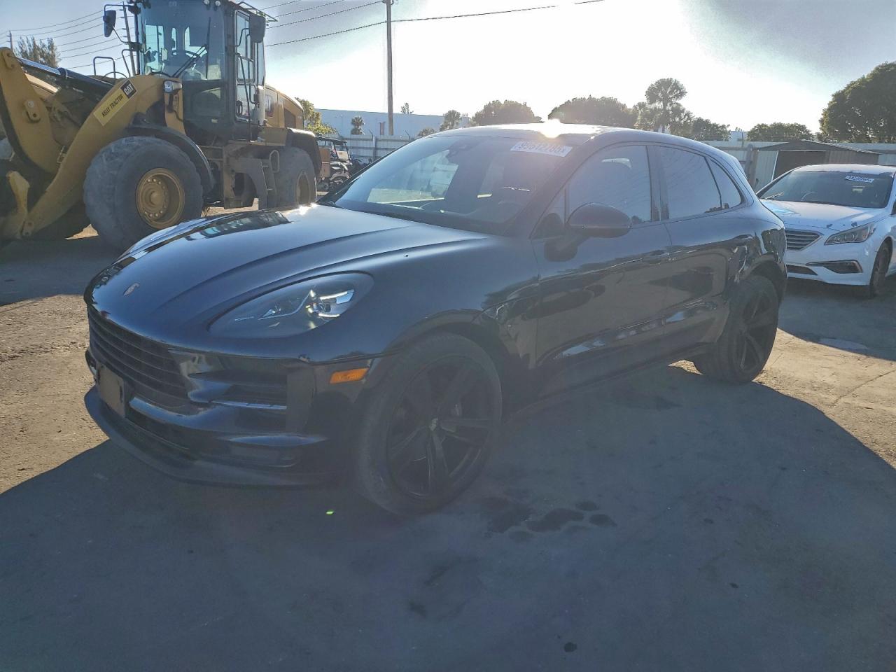2019 Porsche Macan, VIN WP1AA2A50KLB04401 — Prior damage history