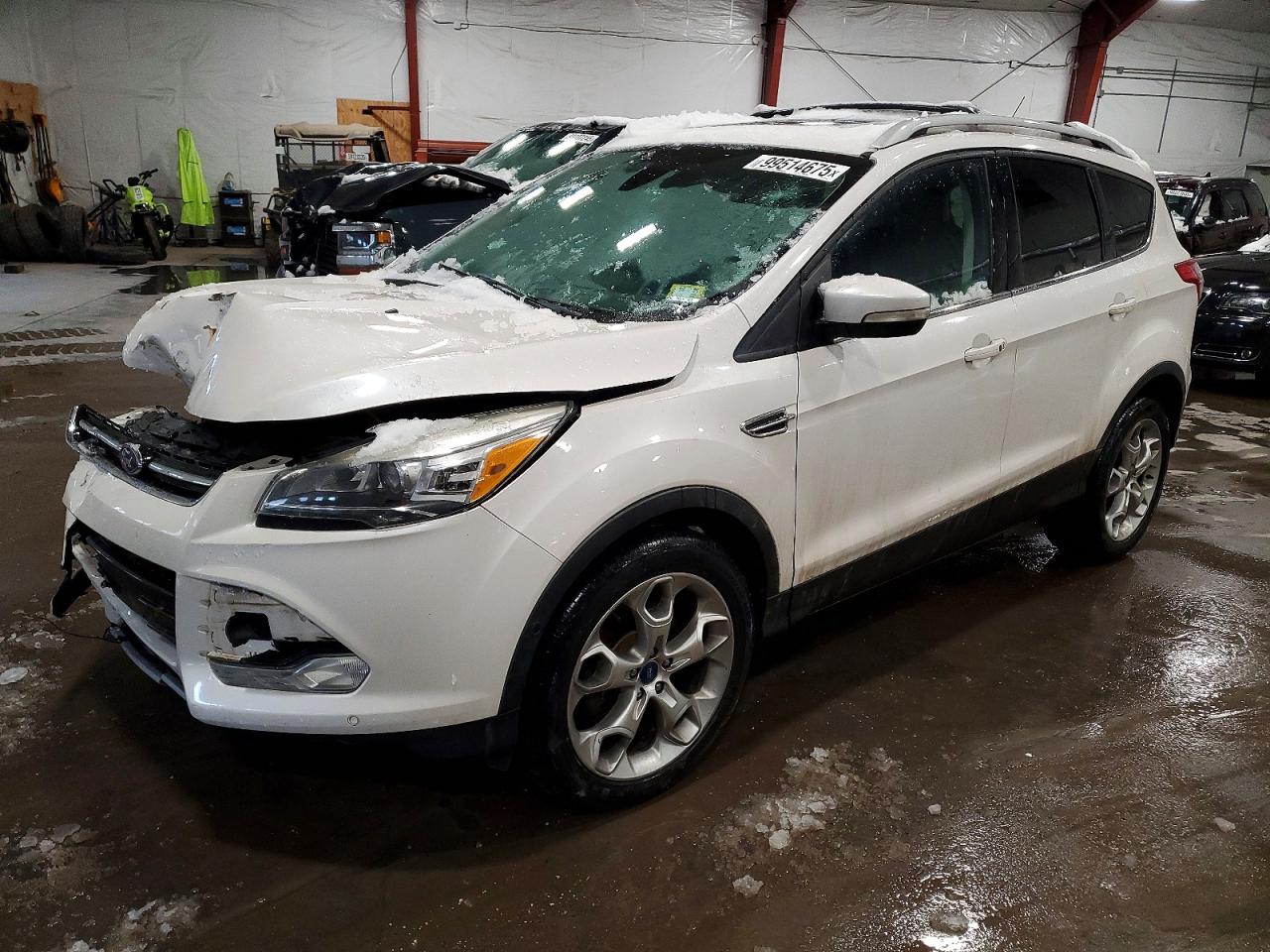 2013 Ford Escape Titanium, VIN 1FMCU9J92DUA15922 — Front end