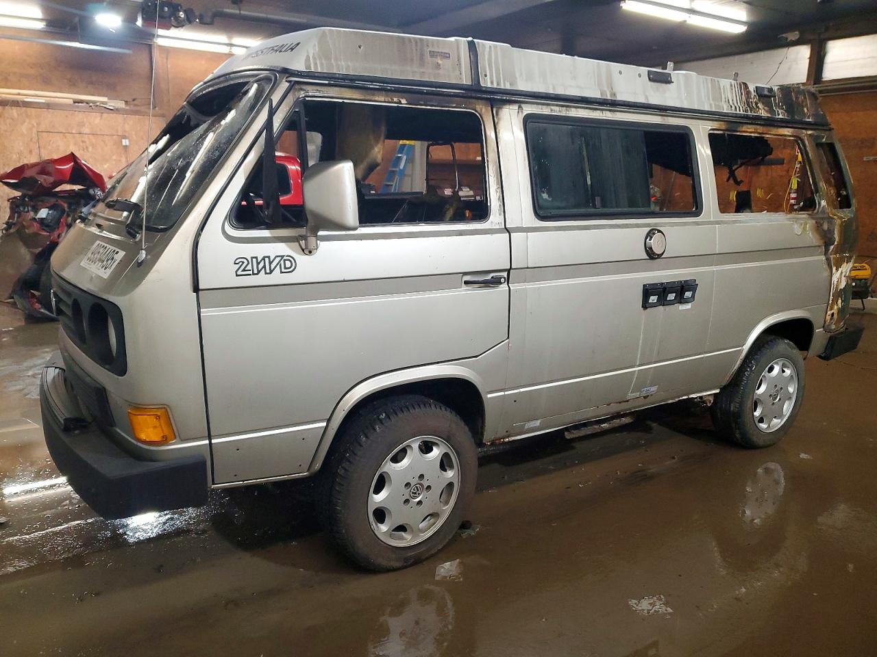 1991 Volkswagen Vanagon, VIN WV2ZB025XMG008583 — Burn
