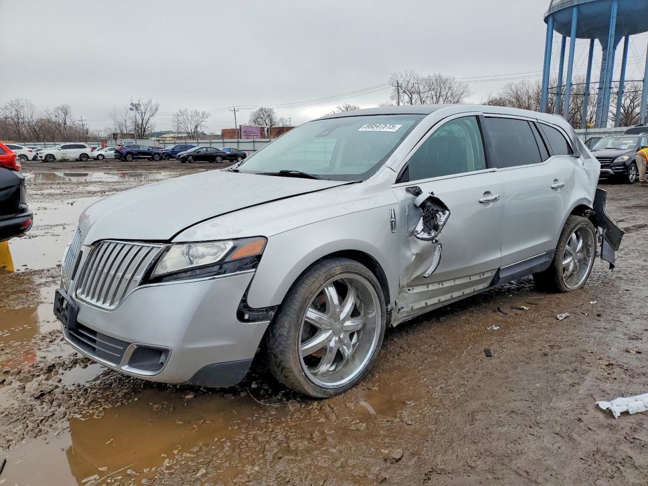 2015 Lincoln MKT, VIN 2LMHJ5FK4FBL04266 — Rear end