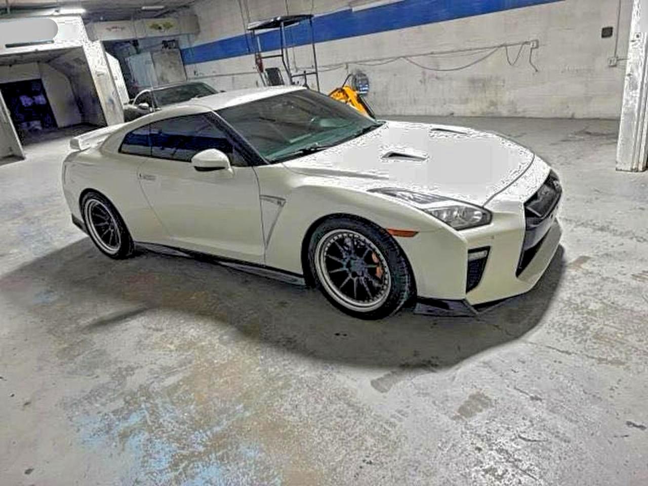 2020 Nissan GT-R Premium, VIN JN1AR5EF7LM100066 — Ранее повреждён