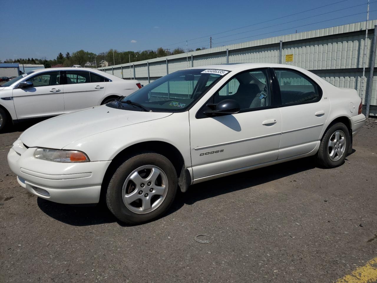 1999 Dodge Stratus ES, VIN 1B3EJ56H2XN584591 — Side