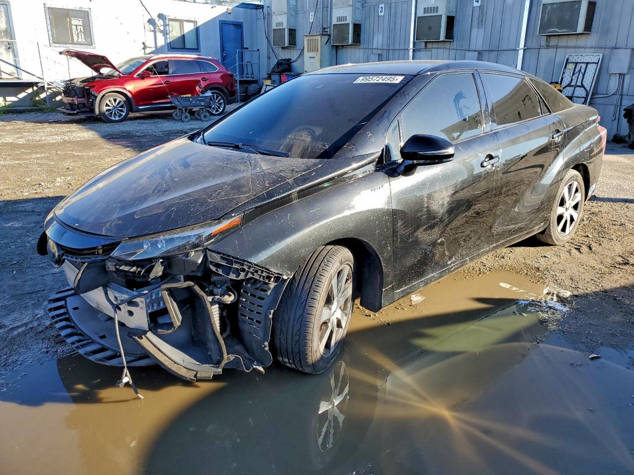 2020 Toyota Mirai, VIN JTDBVRBDXLA008068 — Перед