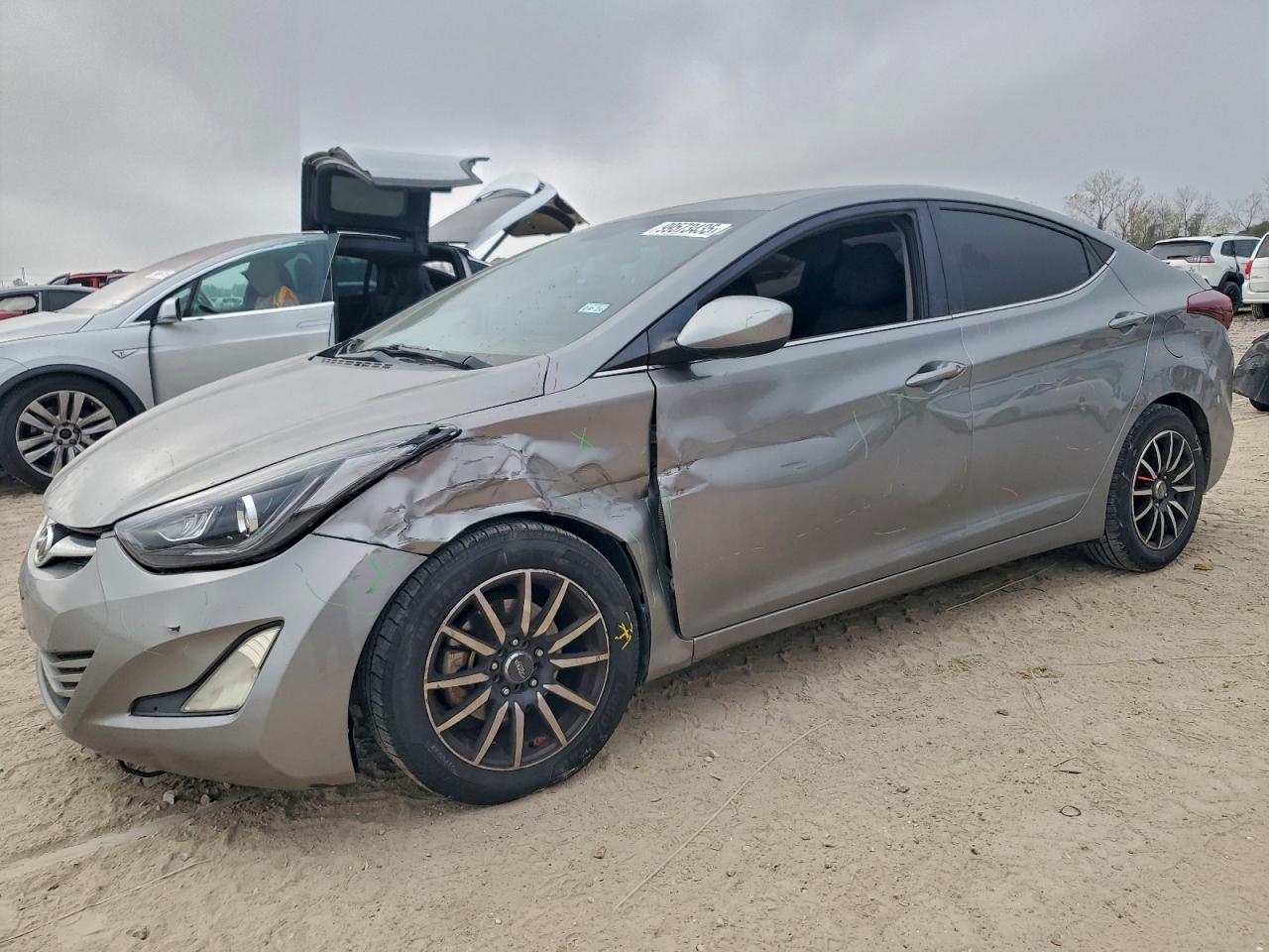 2015 Hyundai Elantra SE, VIN KMHDH4AE8FU321812 — Front end