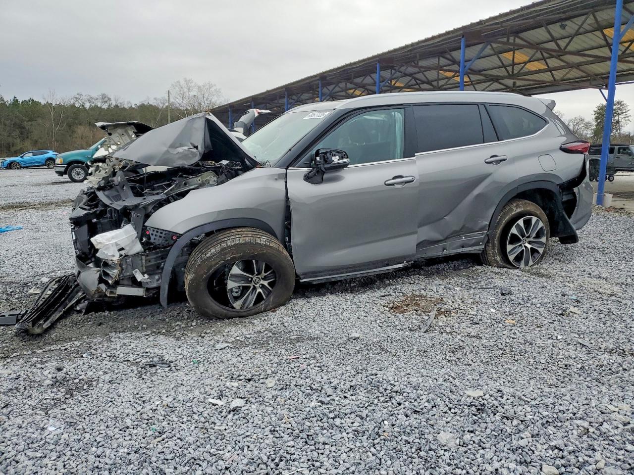 2026 Toyota Highlander XLE, VIN 5TDKDRBH6TS598522 — Фото с аукциона