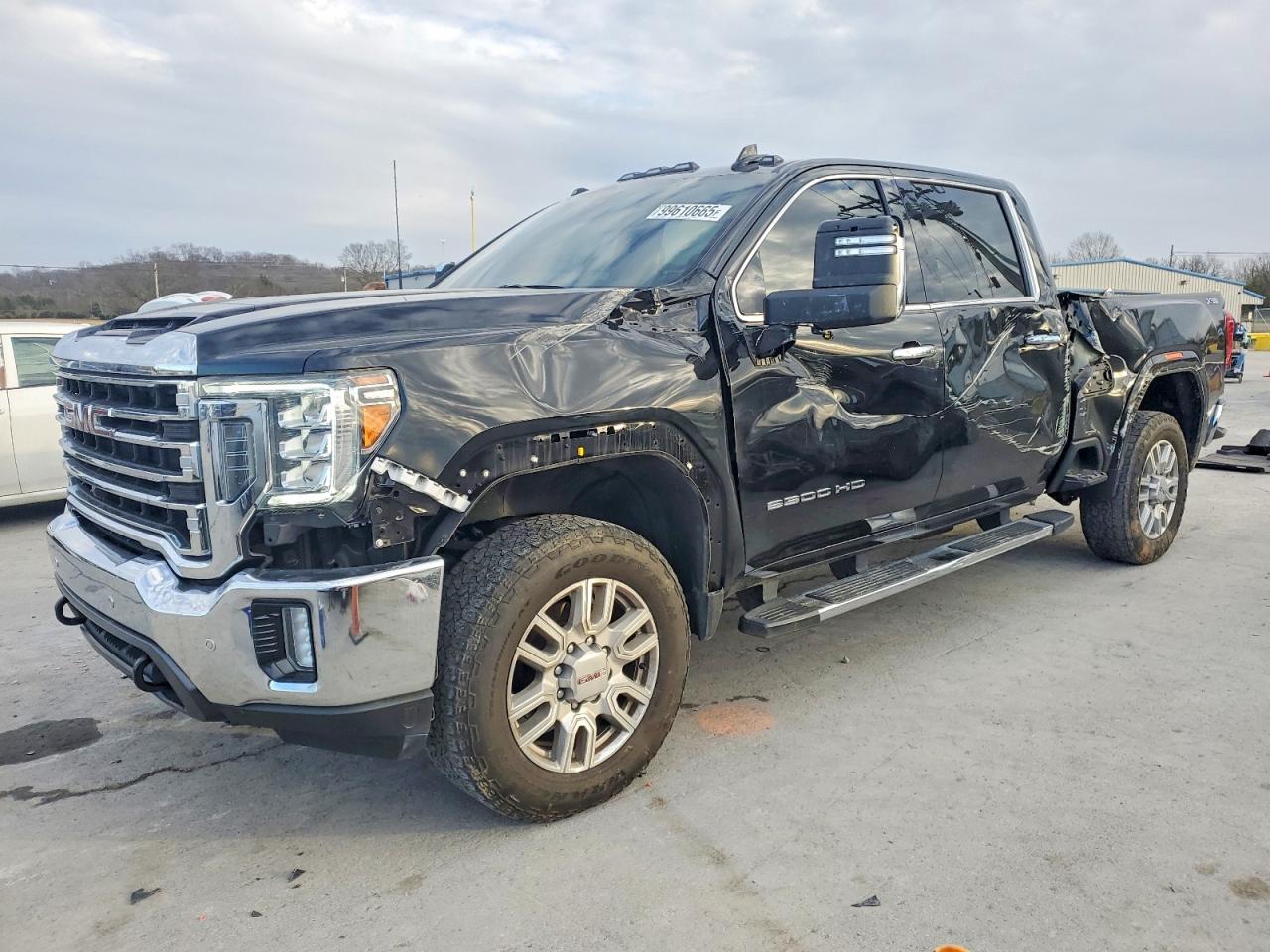 2023 GMC Sierra 2500HD SLT, VIN 1GT49NE72PF181636 — Side