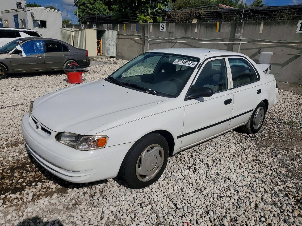 2000 Toyota Corolla CE, VIN 2T1BR12E5YC302592 — Rear end