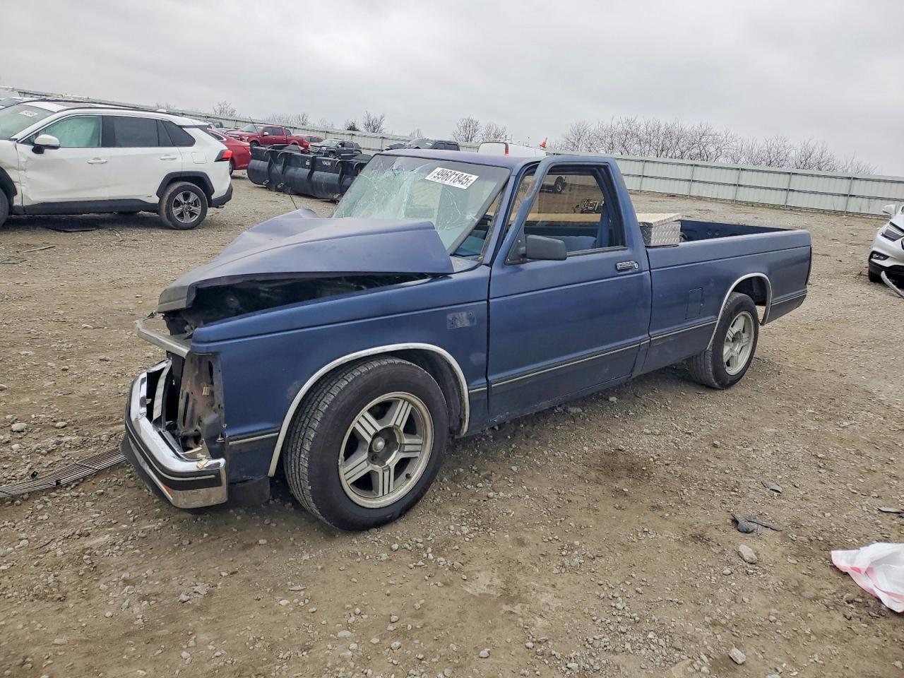 1985 Chevrolet S-10, VIN 1GCCS14B3F2178152 — Front end