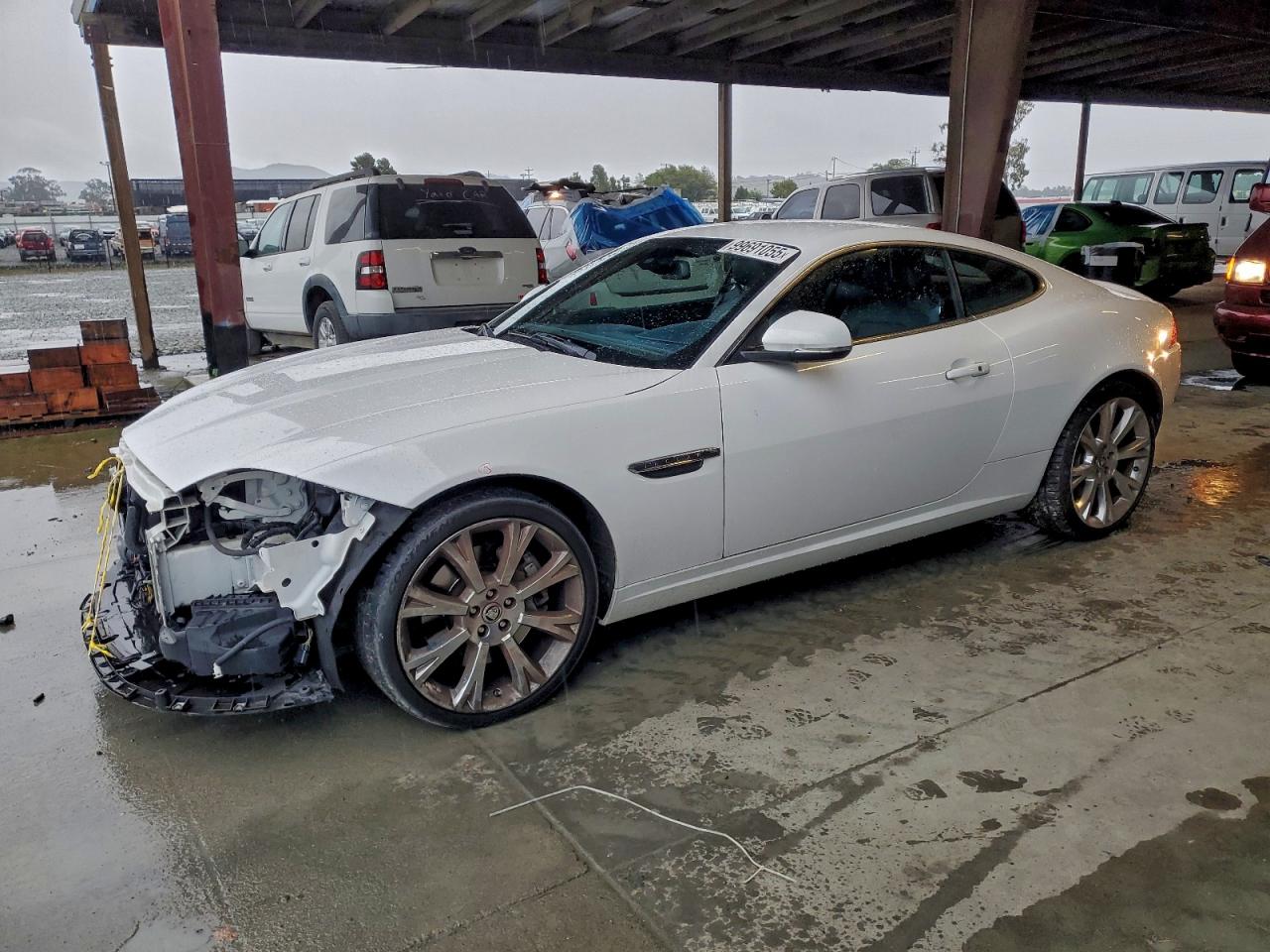 2014 Jaguar XK, VIN SAJWA4FB4ELB52056 — Front end