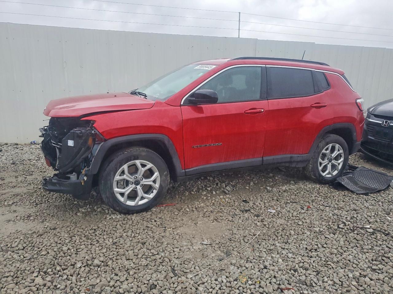 2025 Jeep Compass Latitude, VIN 3C4NJDBN9ST586478 — Front end