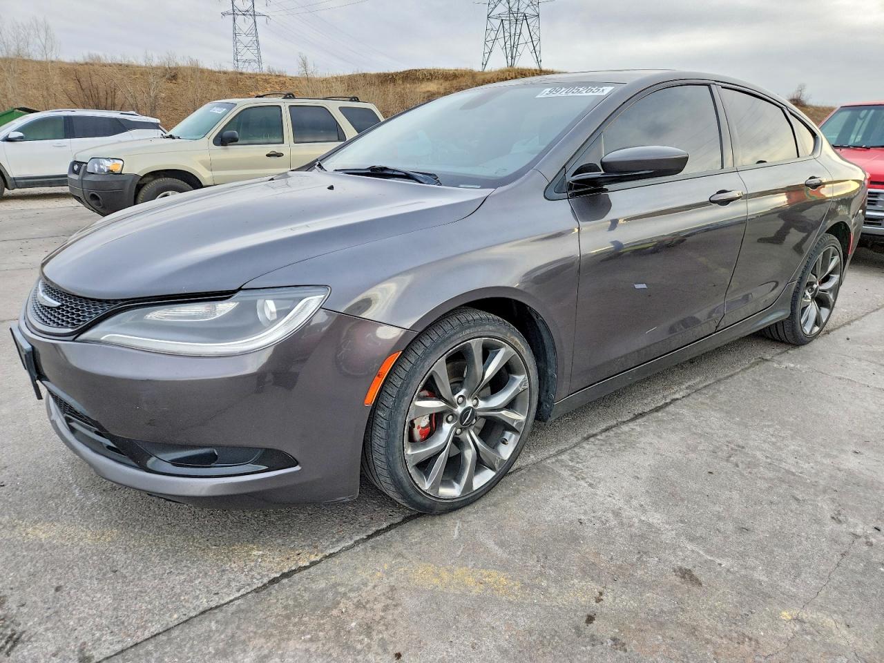 2015 Chrysler 200 S, VIN 1C3CCCBBXFN533784 — Front end
