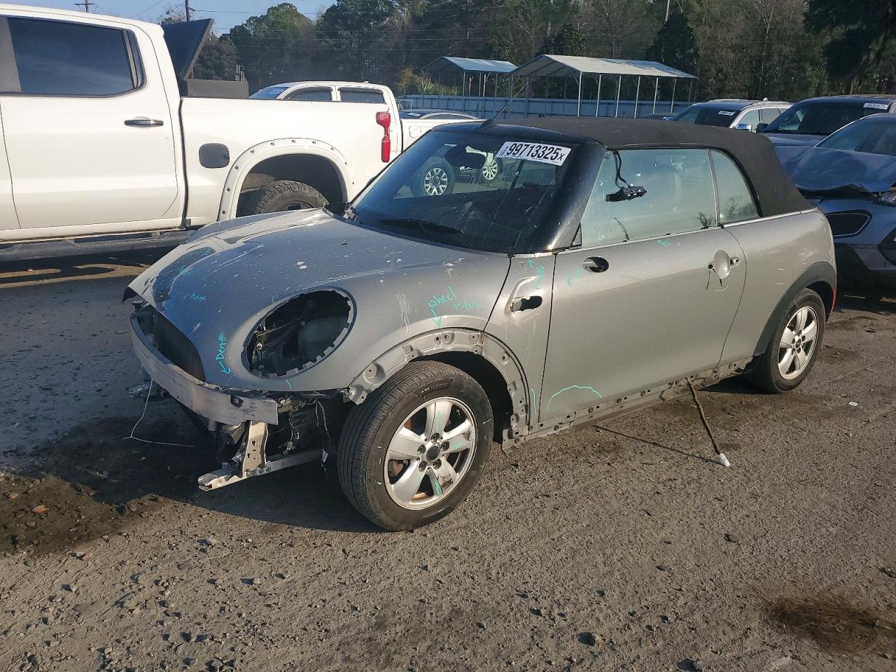 2018 MINI Convertible Cooper, VIN WMWWG5C50J3D01216 — Перед