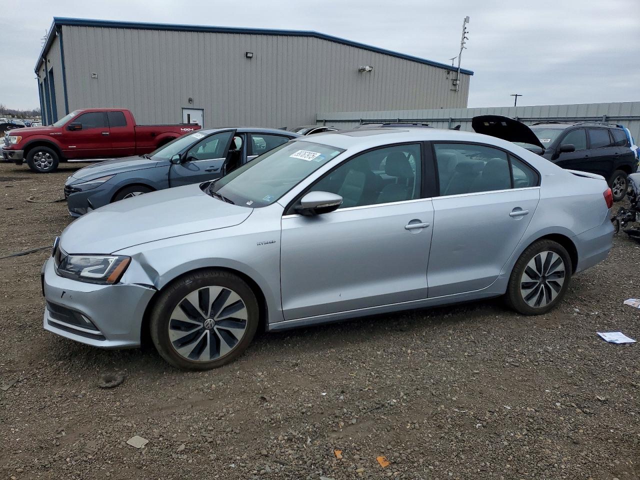 2016 Volkswagen Jetta Hybrid SEL Premium, VIN 3VW637AJ4GM233787 — Prior damage history