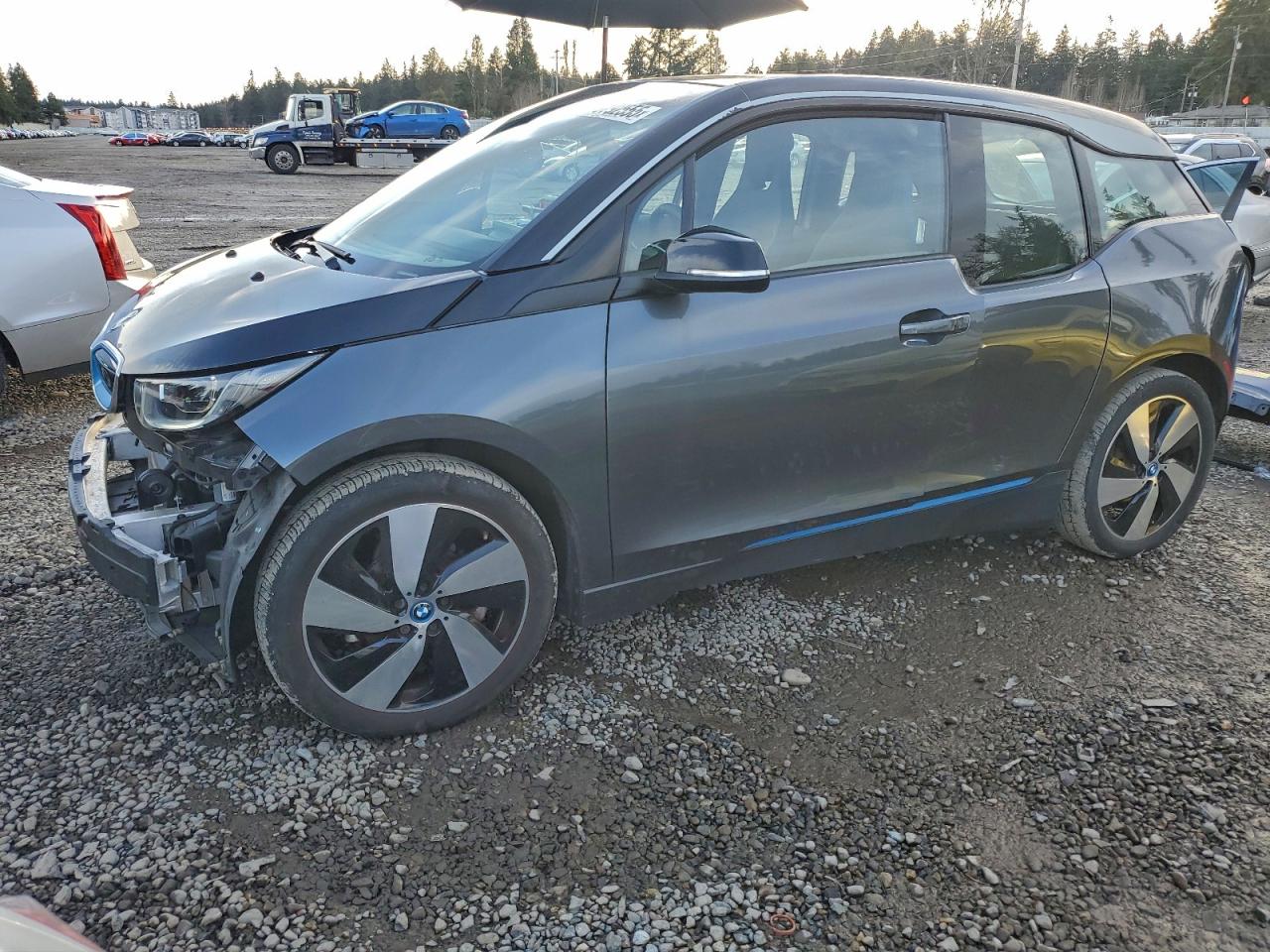 2020 BMW i3, VIN WBY8P4C09L7G40173 — Front end