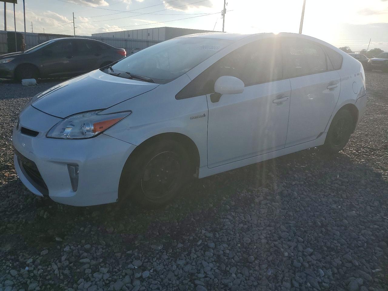 2015 Toyota Prius Two, VIN JTDKN3DUXF0428515 — Side