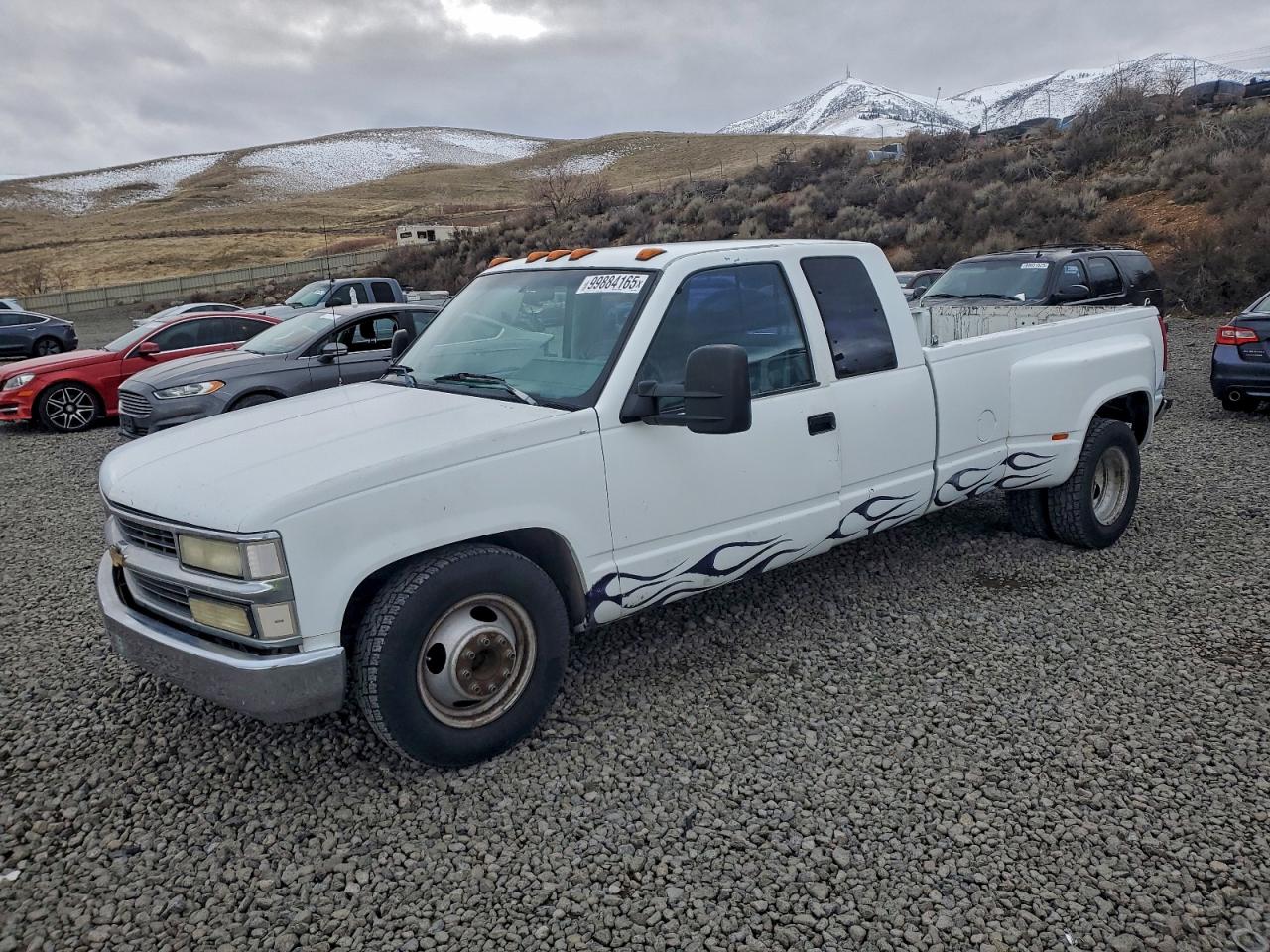 1990 Chevrolet Silverado 3500, VIN 2GCHC39N1L1169169 — Мелкие вмятины и царапины