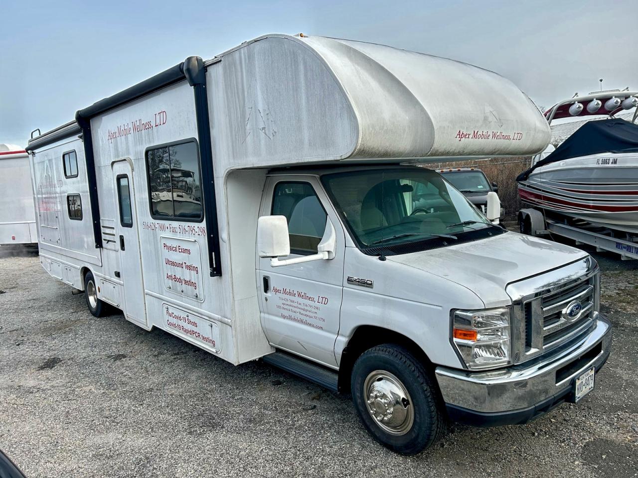 2019 Ford Econoline Commercial, VIN 1FDXE4FS4KDC21107 — Normal wear