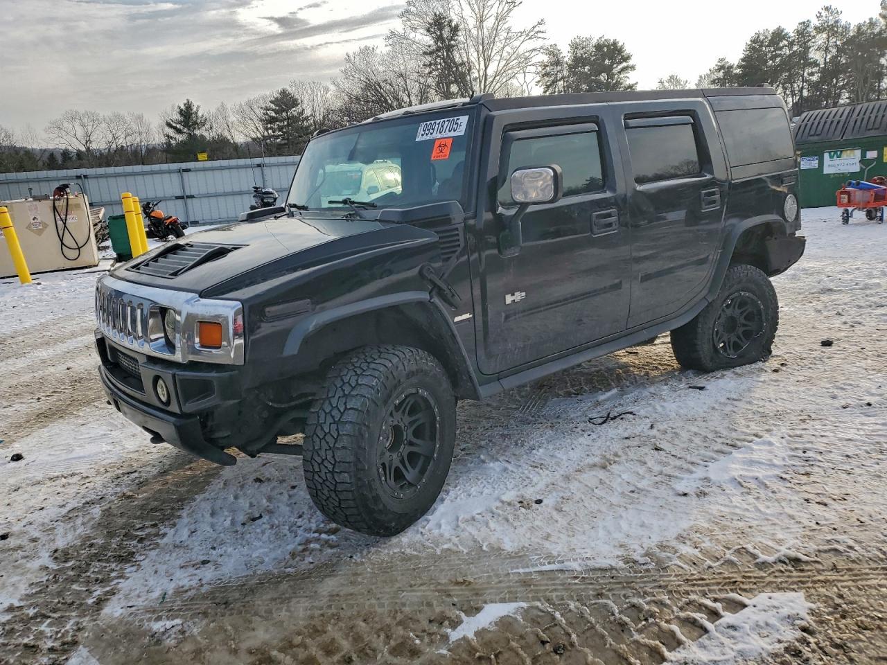 2005 Hummer H2 SUV, VIN 5GRGN23U55H118370 — Undercarriage