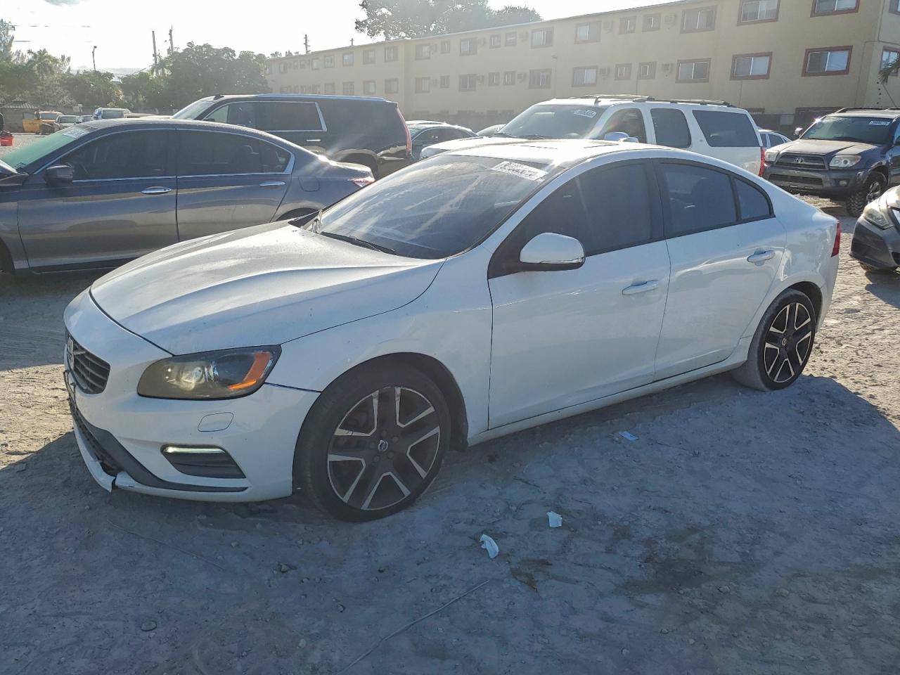 2017 Volvo S60 Dynamic, VIN YV140MTL6H2439096 — Side