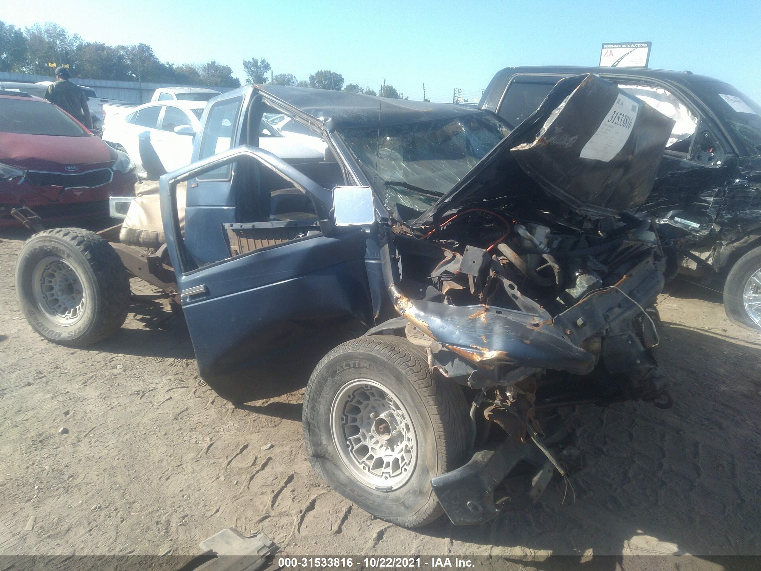 1985 Chevrolet S-10, VIN 1GCCT14B4F2152978 — Rollover
