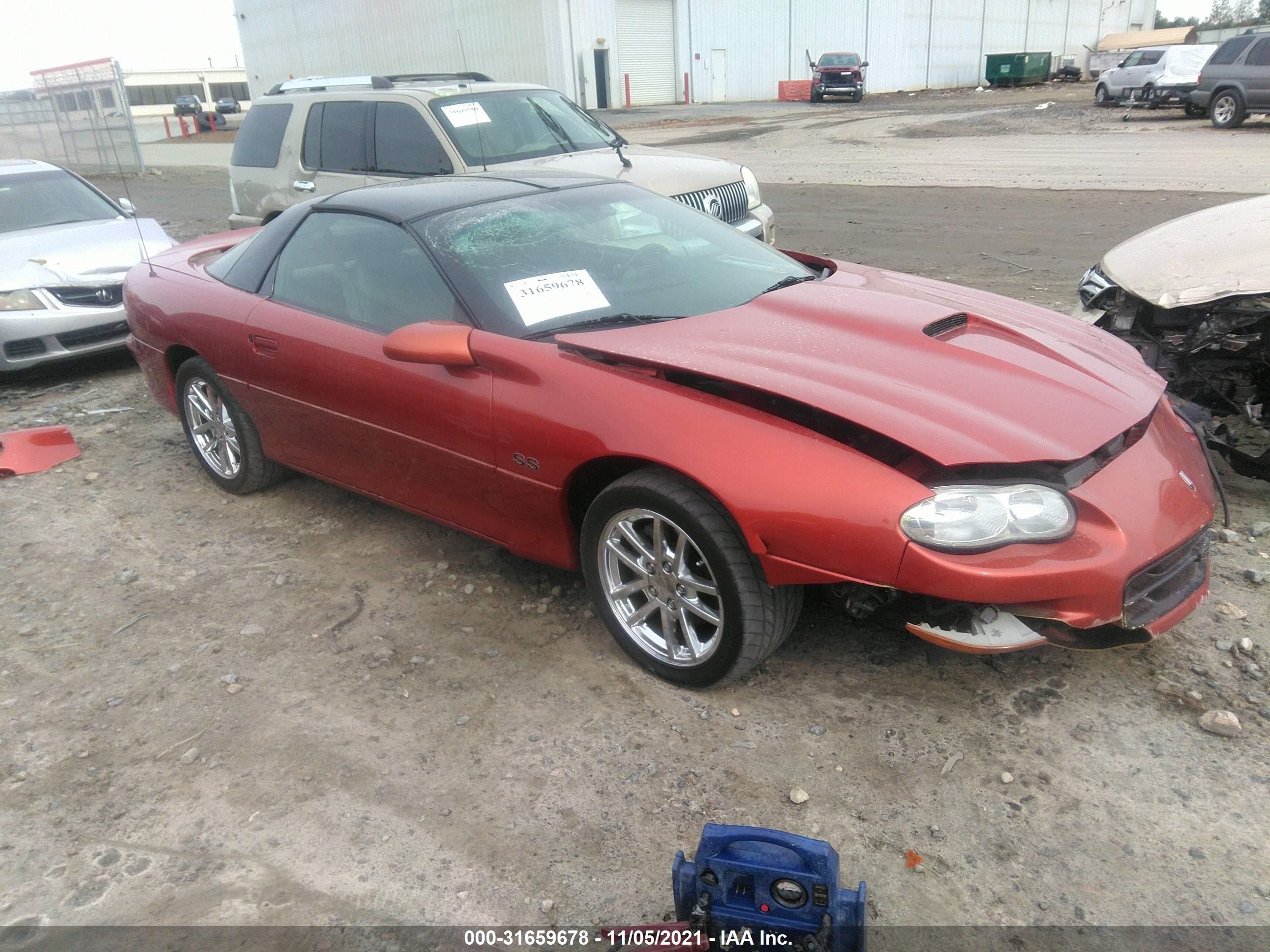 2002 Chevrolet Camaro Z28, VIN 2G1FP22G522106014 — Front end