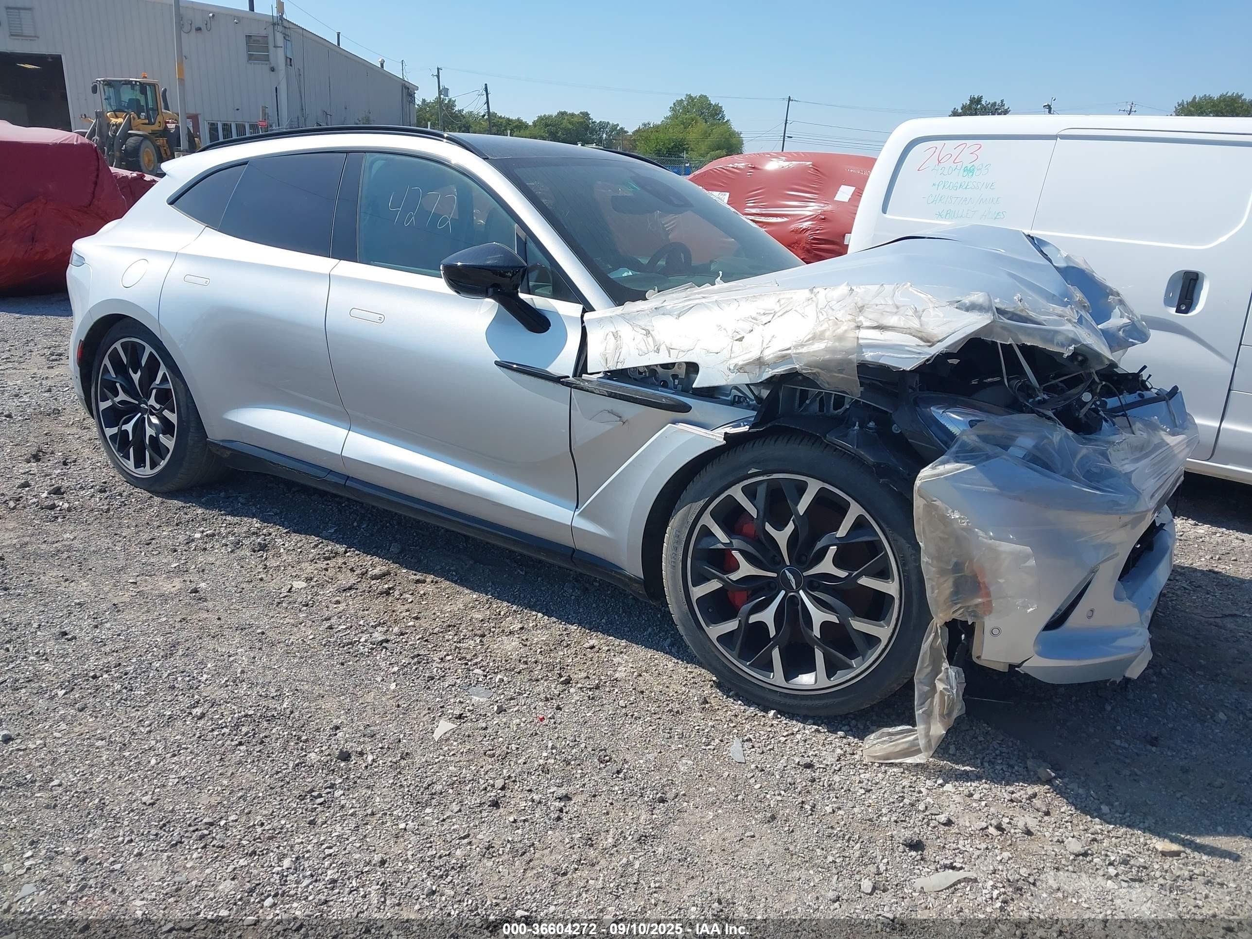 2021 Aston Martin DBX, VIN SCFVUJAW0MTV03004 — Auction photo