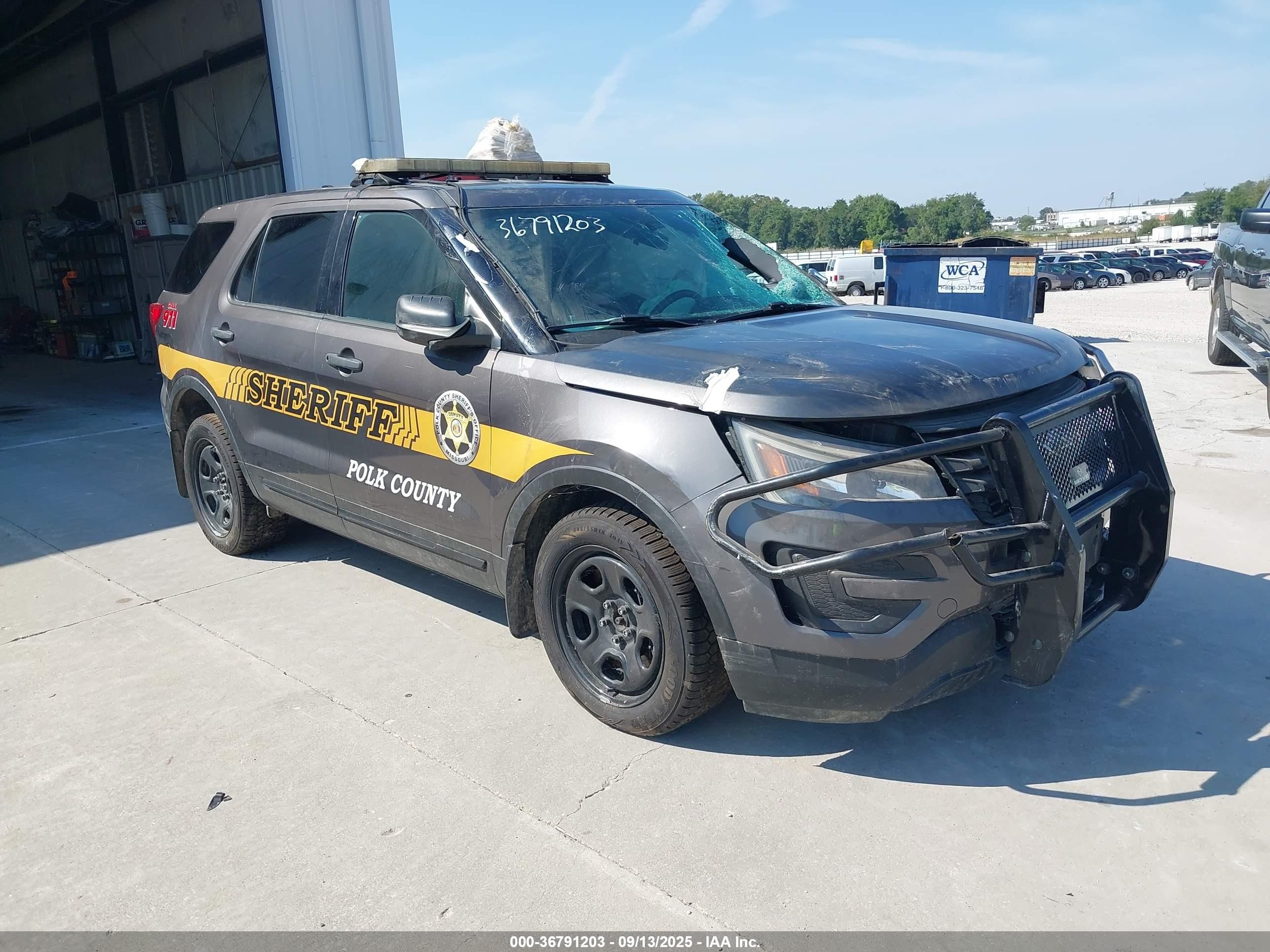 2017 Ford Police Interceptor Utility, VIN 1FM5K8ARXHGC79077 — Auction photo