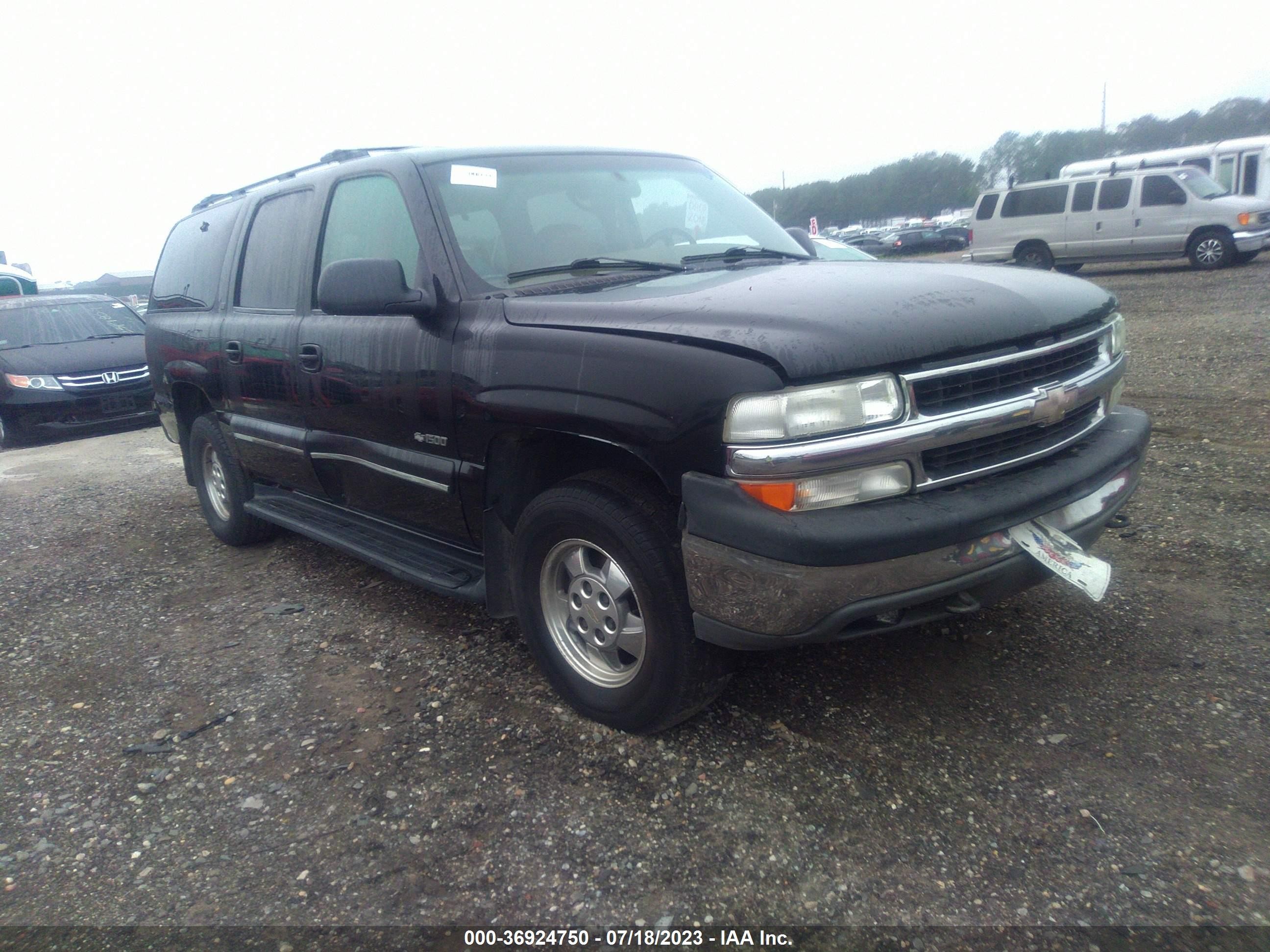 2000 Chevrolet Suburban LS, VIN 3GNFK16T6YG118399 — Not stated