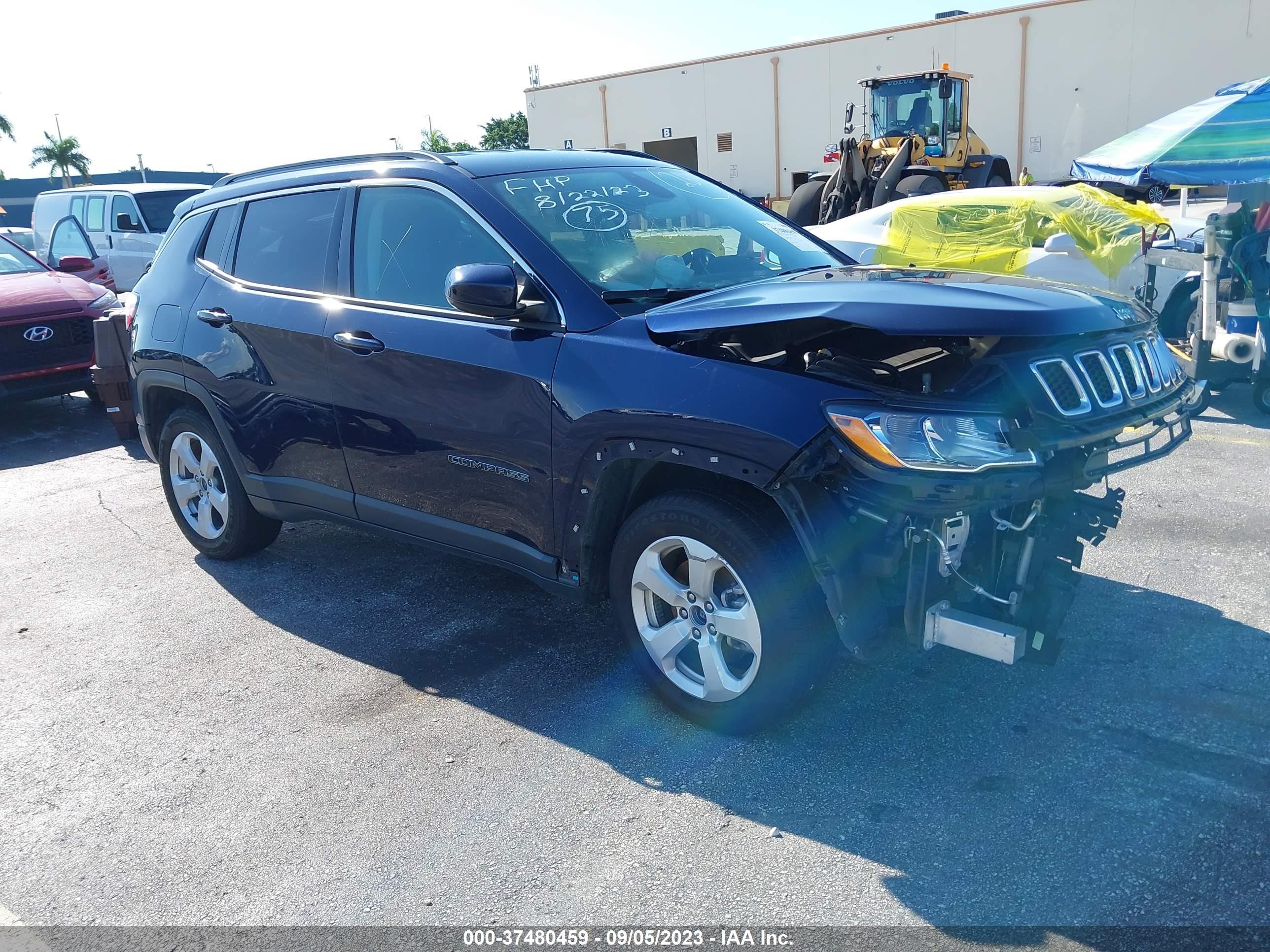 2021 Jeep Compass Latitude, VIN 3C4NJCBB9MT592610 — Side