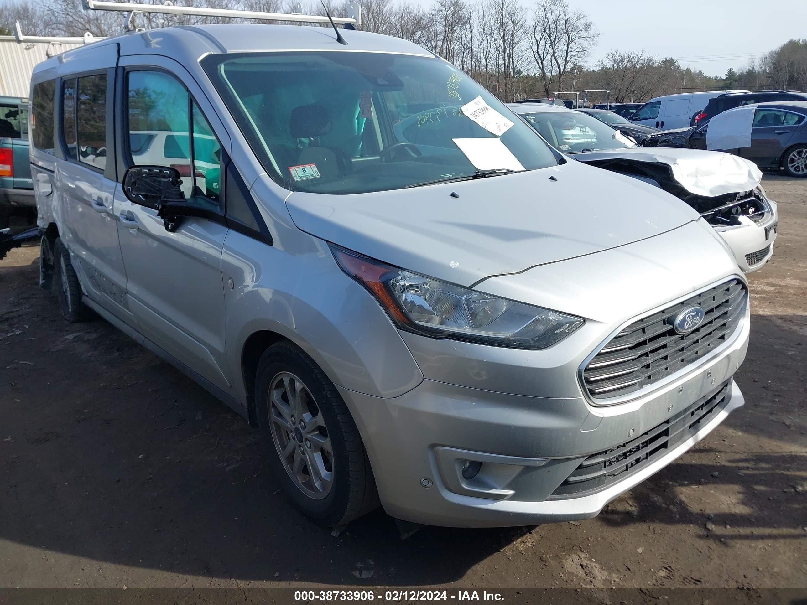 2021 Ford Transit Connect XLT, VIN NM0GE9F22M1487504 — Бок