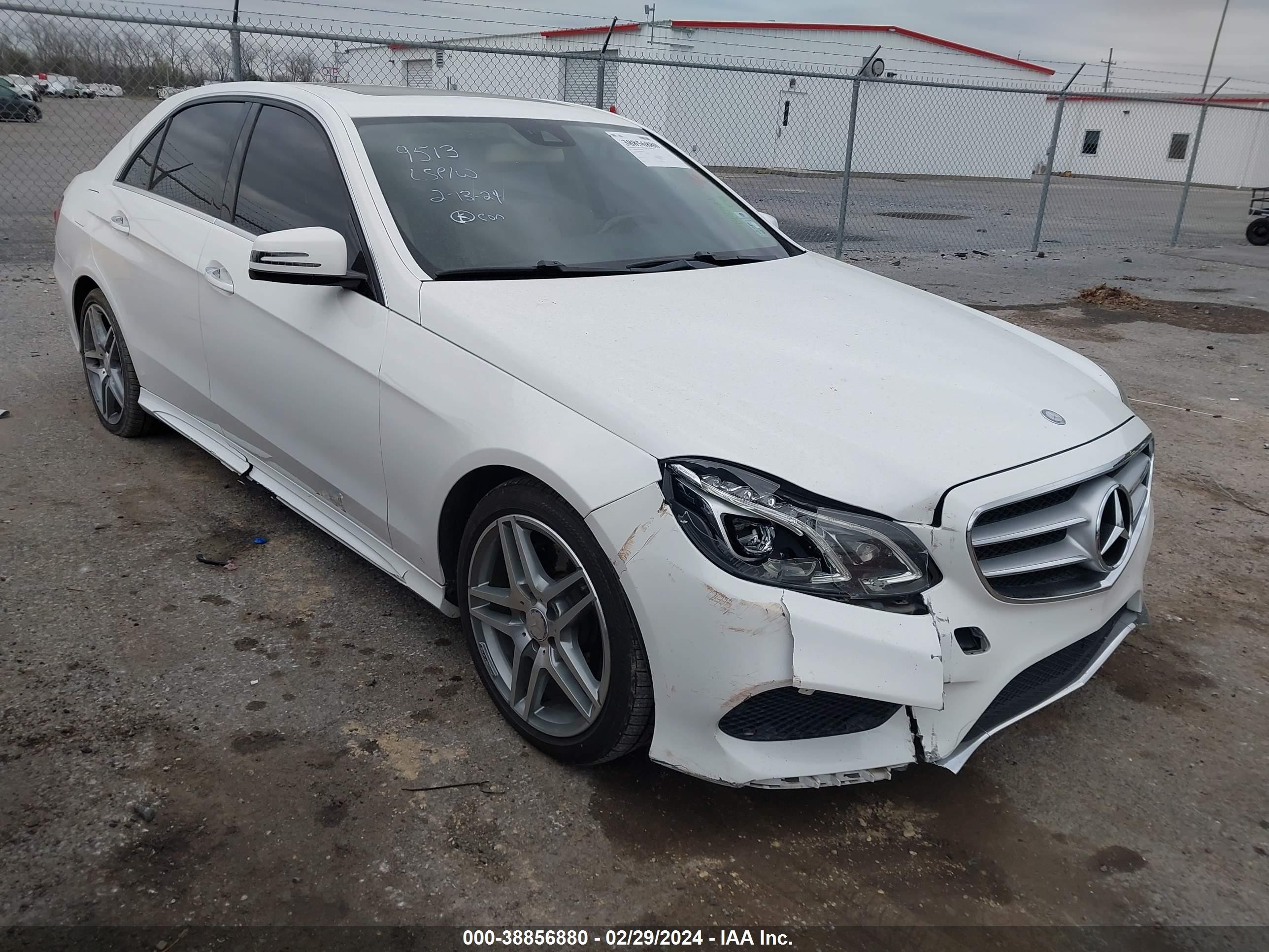 2014 Mercedes-Benz E 350 Sport, VIN WDDHF5KB8EB009513 — Front end